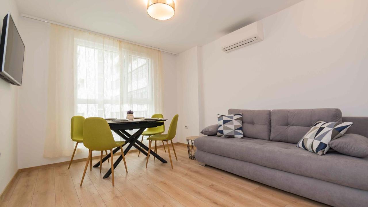 Инфинити Burgas Екстер'єр фото