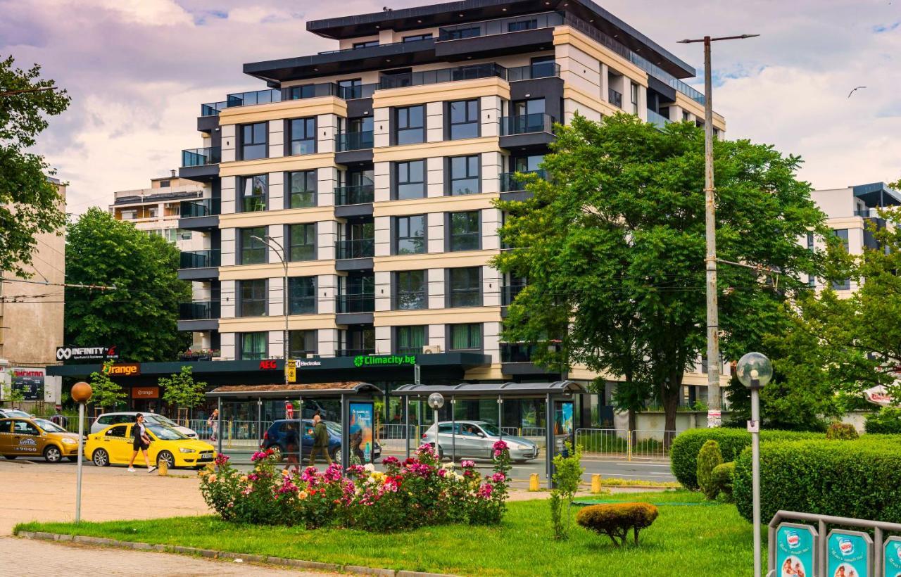 Инфинити Burgas Екстер'єр фото