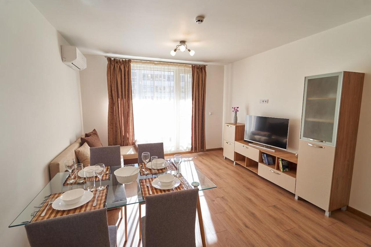 Инфинити Burgas Екстер'єр фото